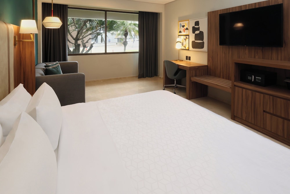 holiday inn boca del rio by ihg
