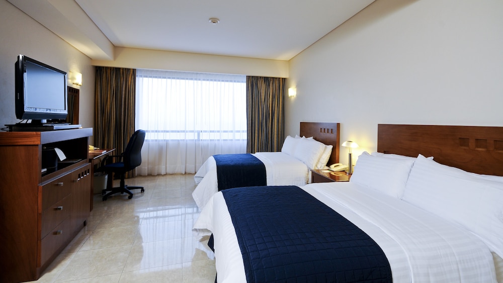 holiday inn boca del rio by ihg