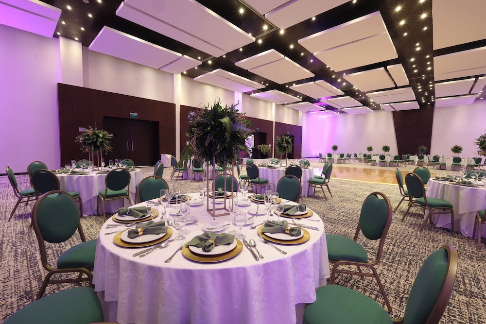 holiday inn boca del rio by ihg