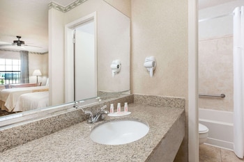 days inn by wyndham batesville