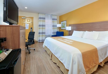 days inn by wyndham batesville