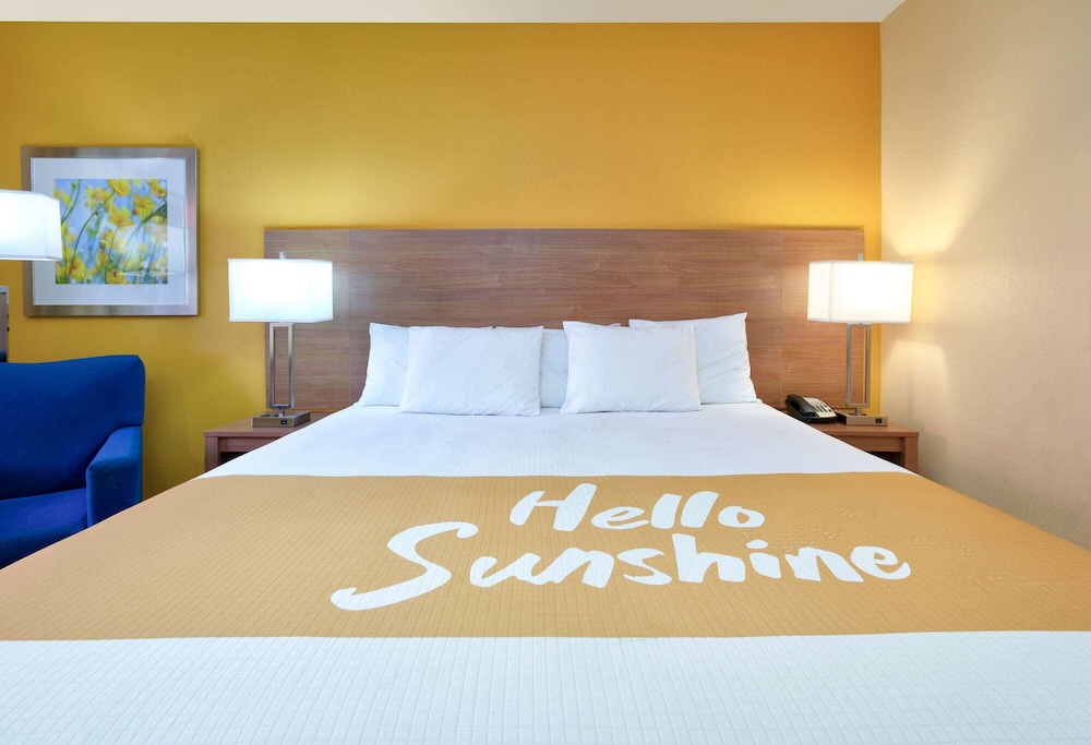 days inn by wyndham batesville