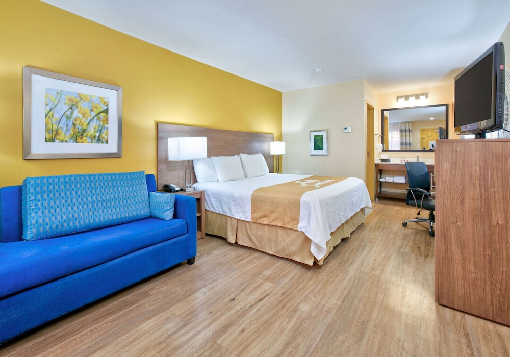 days inn by wyndham batesville