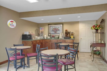 Super 8 By Wyndham Booneville,Corinth>>Booneville,2 star
