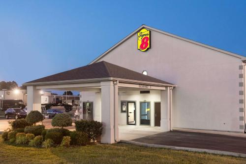 Super 8 By Wyndham Booneville,Corinth>>Booneville,2 star