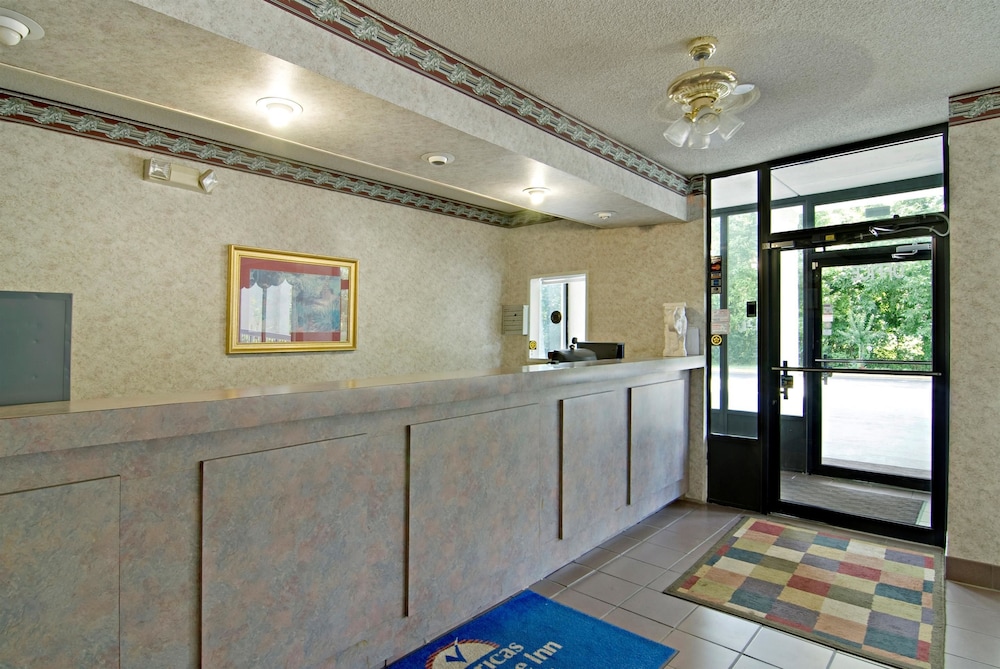 americas best value inn and suites clarksdale
