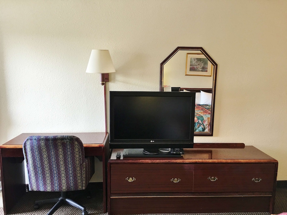 americas best value inn and suites clarksdale