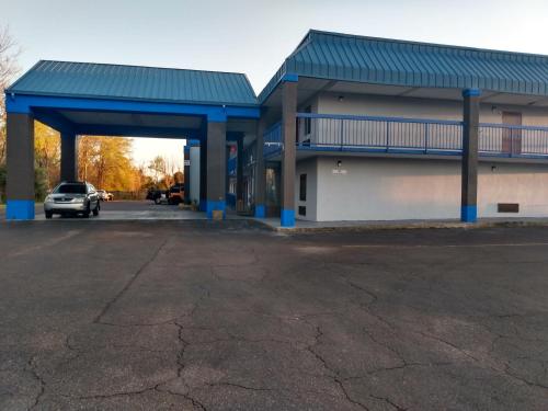 americas best value inn and suites clarksdale