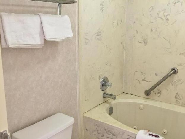 americas best value inn and suites clarksdale