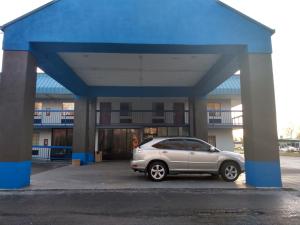 americas best value inn and suites clarksdale
