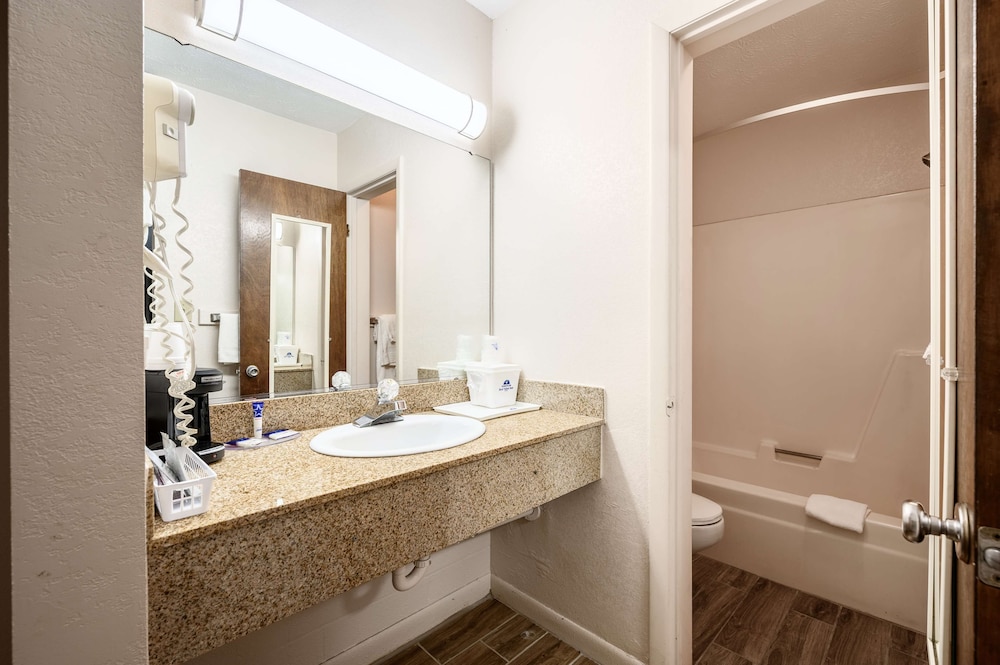 americas best value inn heflin