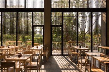 up peak hotel simpang lima semarang powered by archipelago