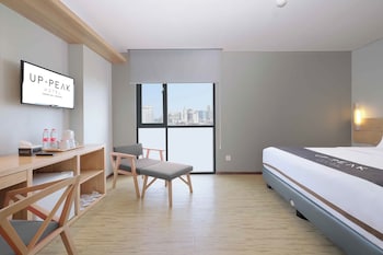 up peak hotel simpang lima semarang powered by archipelago