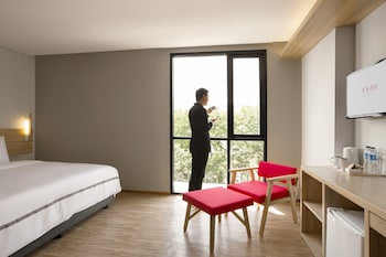 up peak hotel simpang lima semarang powered by archipelago