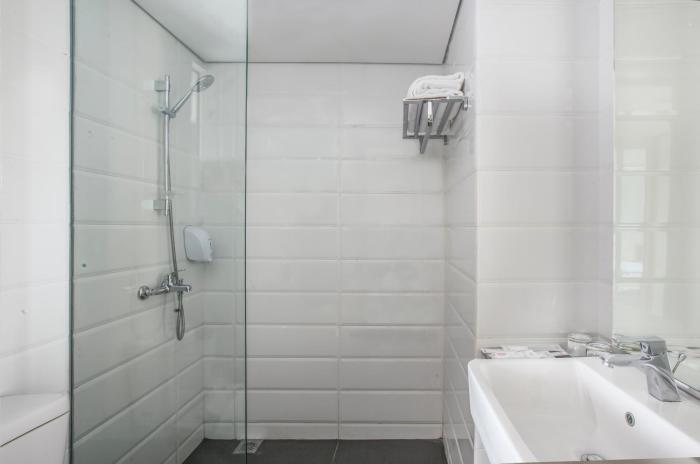 up peak hotel simpang lima semarang powered by archipelago