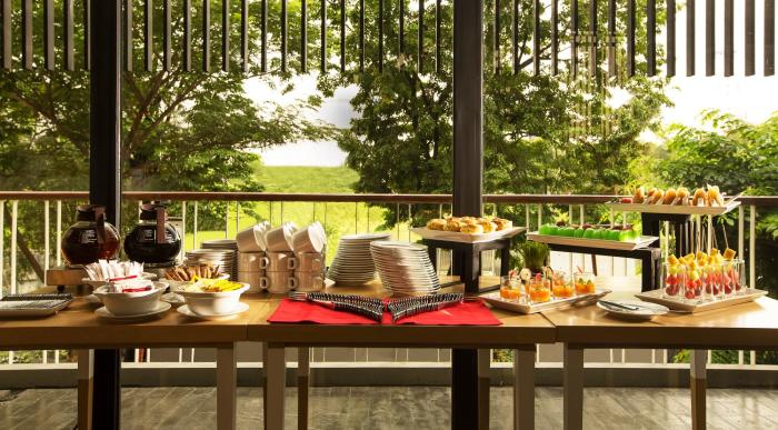 up peak hotel simpang lima semarang powered by archipelago