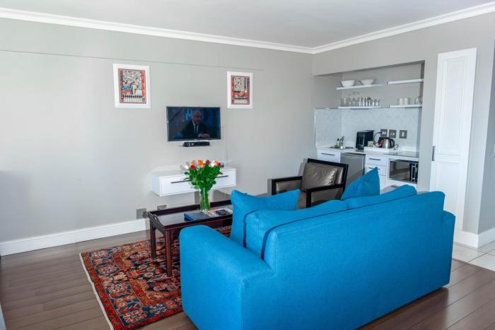 bantry bay suite hotel