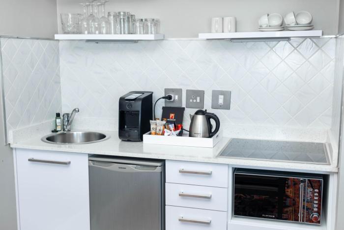 bantry bay suite hotel