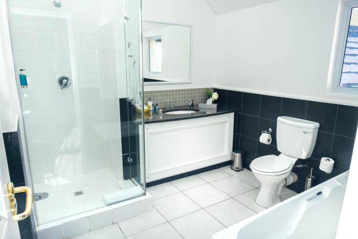 bantry bay suite hotel