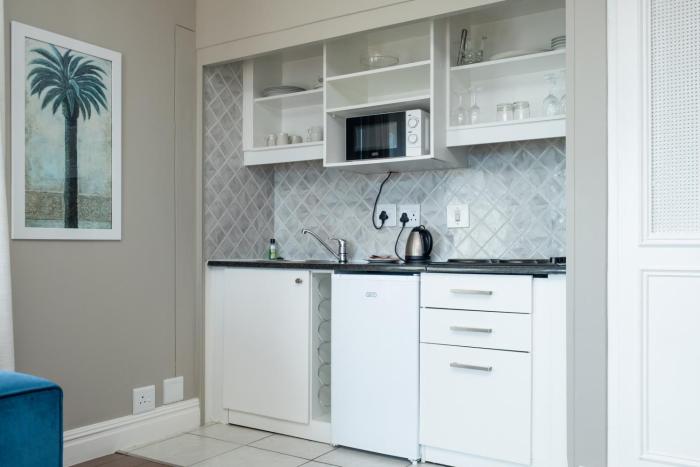 bantry bay suite hotel