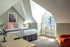 bantry bay suite hotel