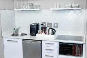 bantry bay suite hotel