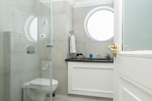 bantry bay suite hotel