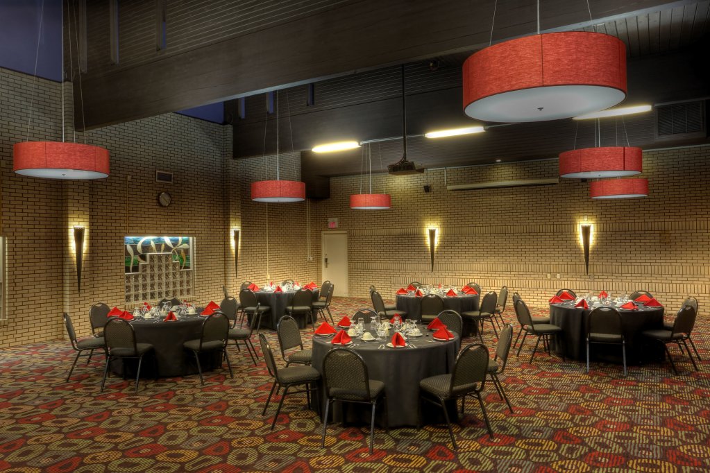 Royal Hotel,Vermilion>>Lloydminster,2 star