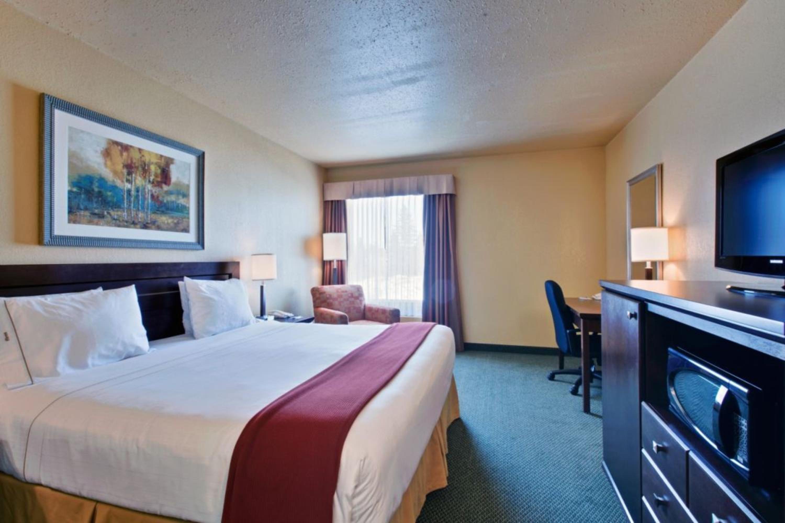 holiday inn express by ihg