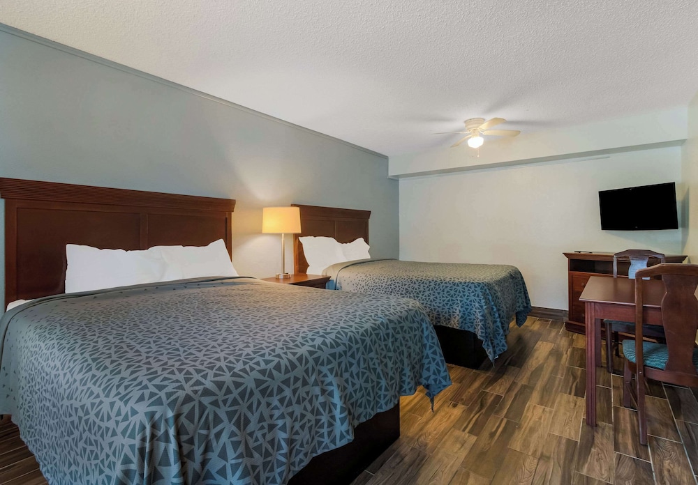 econo lodge inn and suites fulton rockport