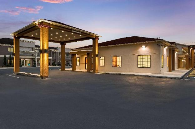 red roof inn houston spring north