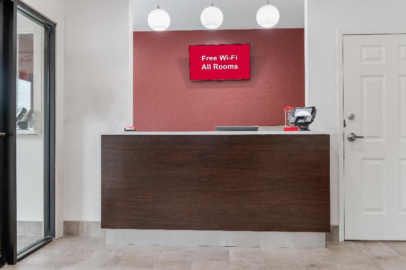 red roof inn houston spring north