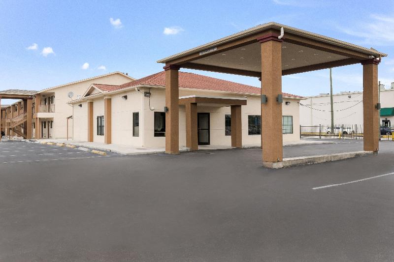 red roof inn houston spring north