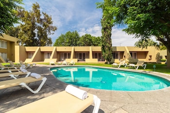 Camino Real Guadalajara,Zapopan>>Guadalajara,5 star