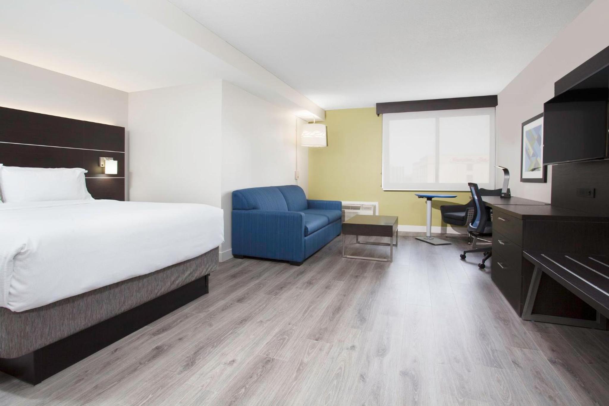 holiday inn express and suites mississauga toronto southwest by ihg