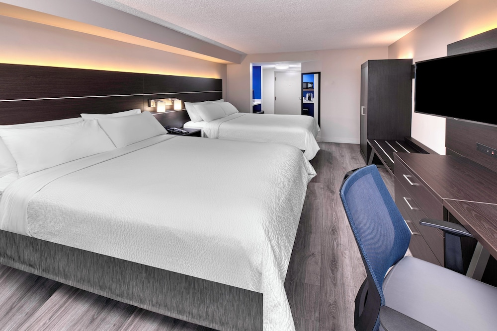 holiday inn express and suites mississauga toronto southwest by ihg