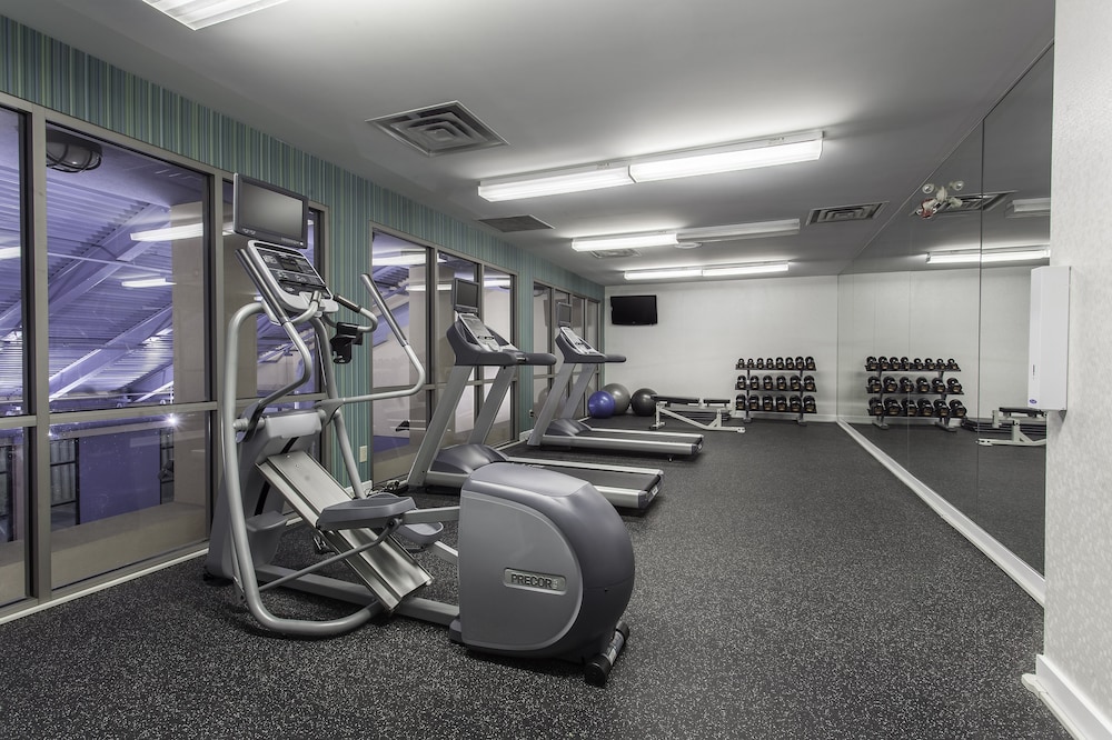 holiday inn express and suites mississauga toronto southwest by ihg