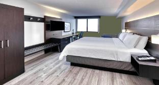 holiday inn express and suites mississauga toronto southwest by ihg
