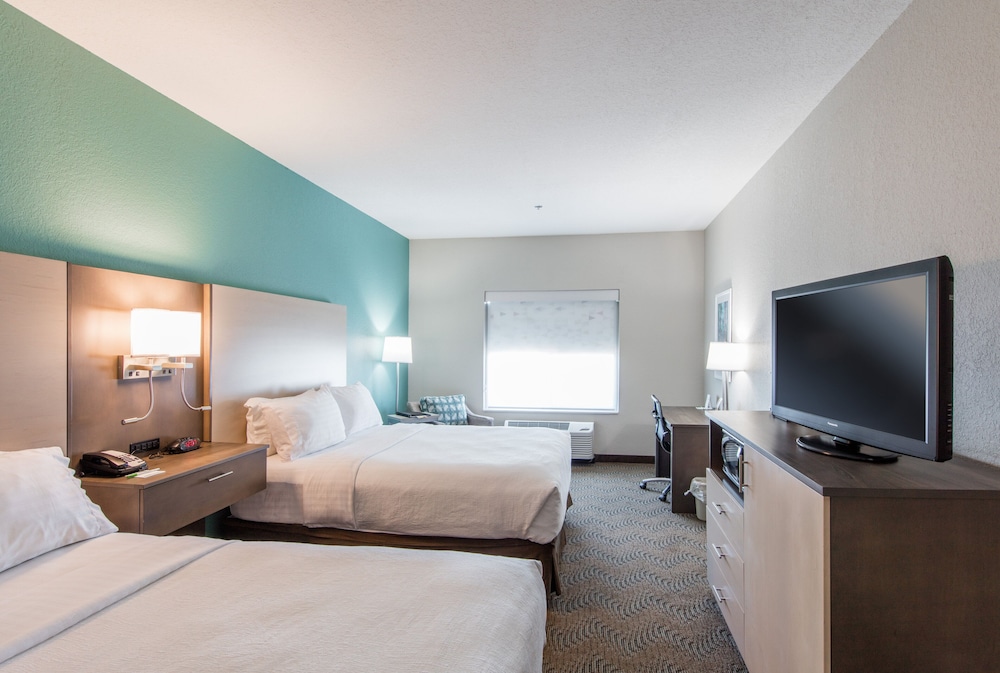 holiday inn and suites lake city by ihg
