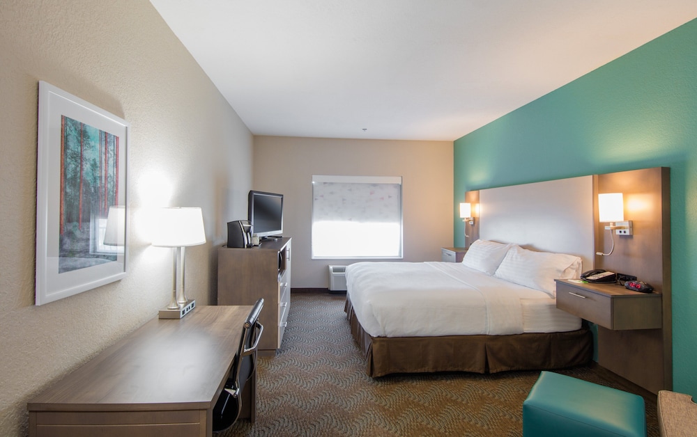 holiday inn and suites lake city by ihg