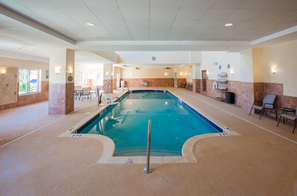 holiday inn and suites lake city by ihg
