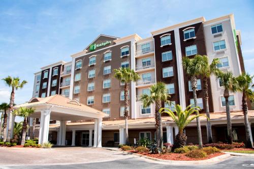 holiday inn and suites lake city by ihg
