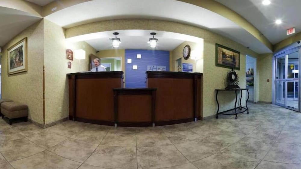 Holiday Inn Express & Suites Fort Pierre By Ihg,Stanley County>>Fort Pierre,3 star