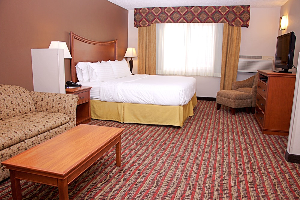 holiday inn express and suites fort pierre by ihg