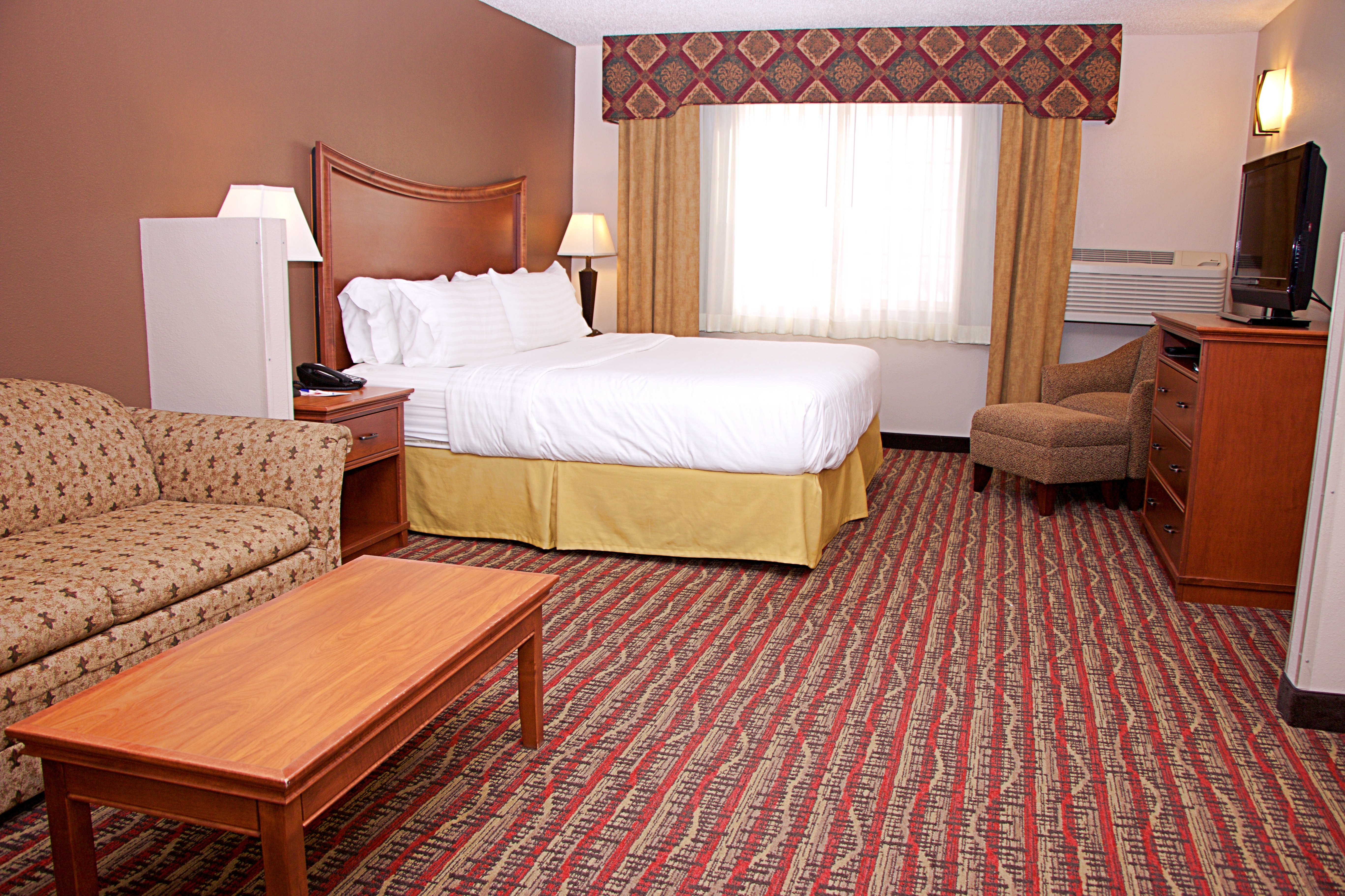 holiday inn express and suites fort pierre by ihg