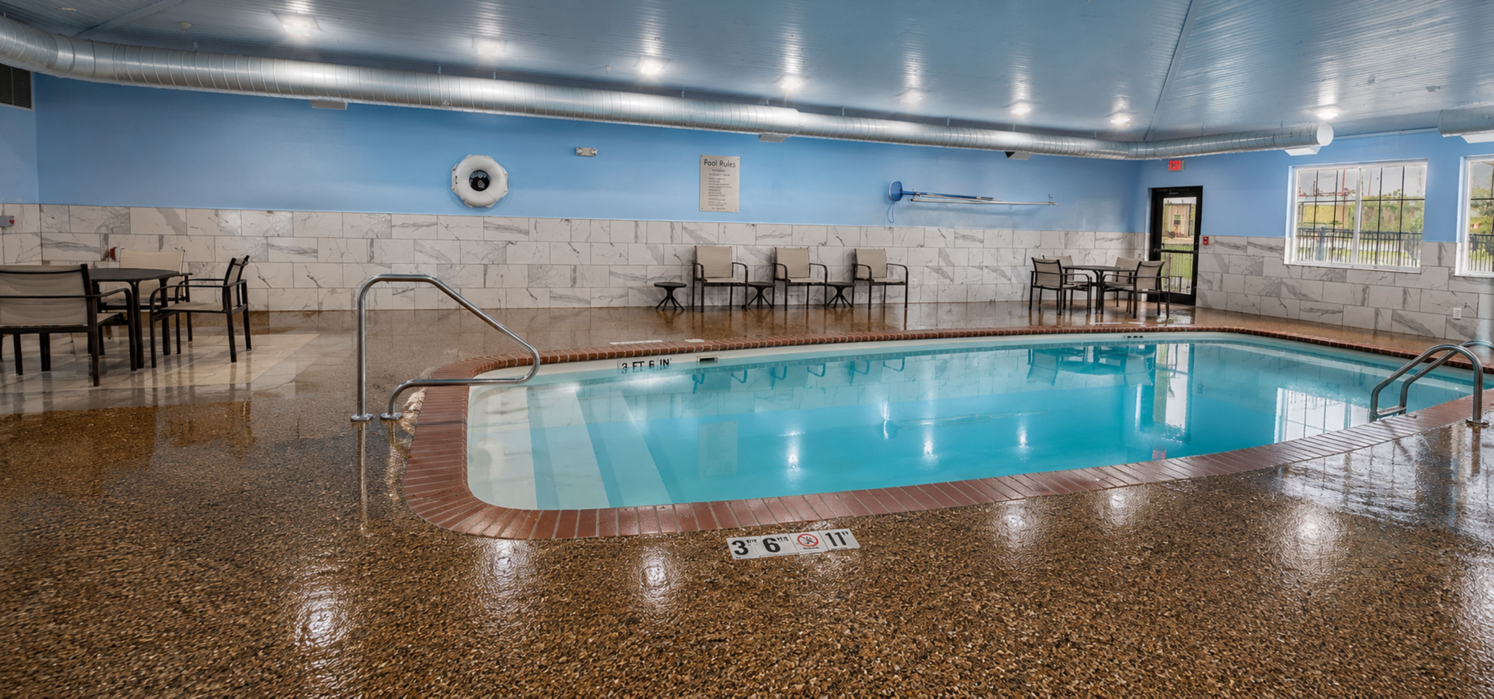 holiday inn express and suites fort pierre by ihg