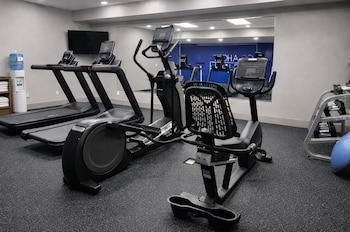 holiday inn express and suites fort pierre by ihg