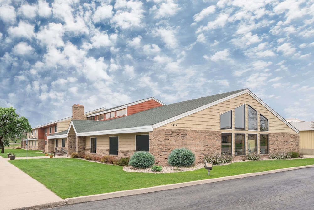 Americinn By Wyndham Worthington,Worthington>>Nobles County,3 star