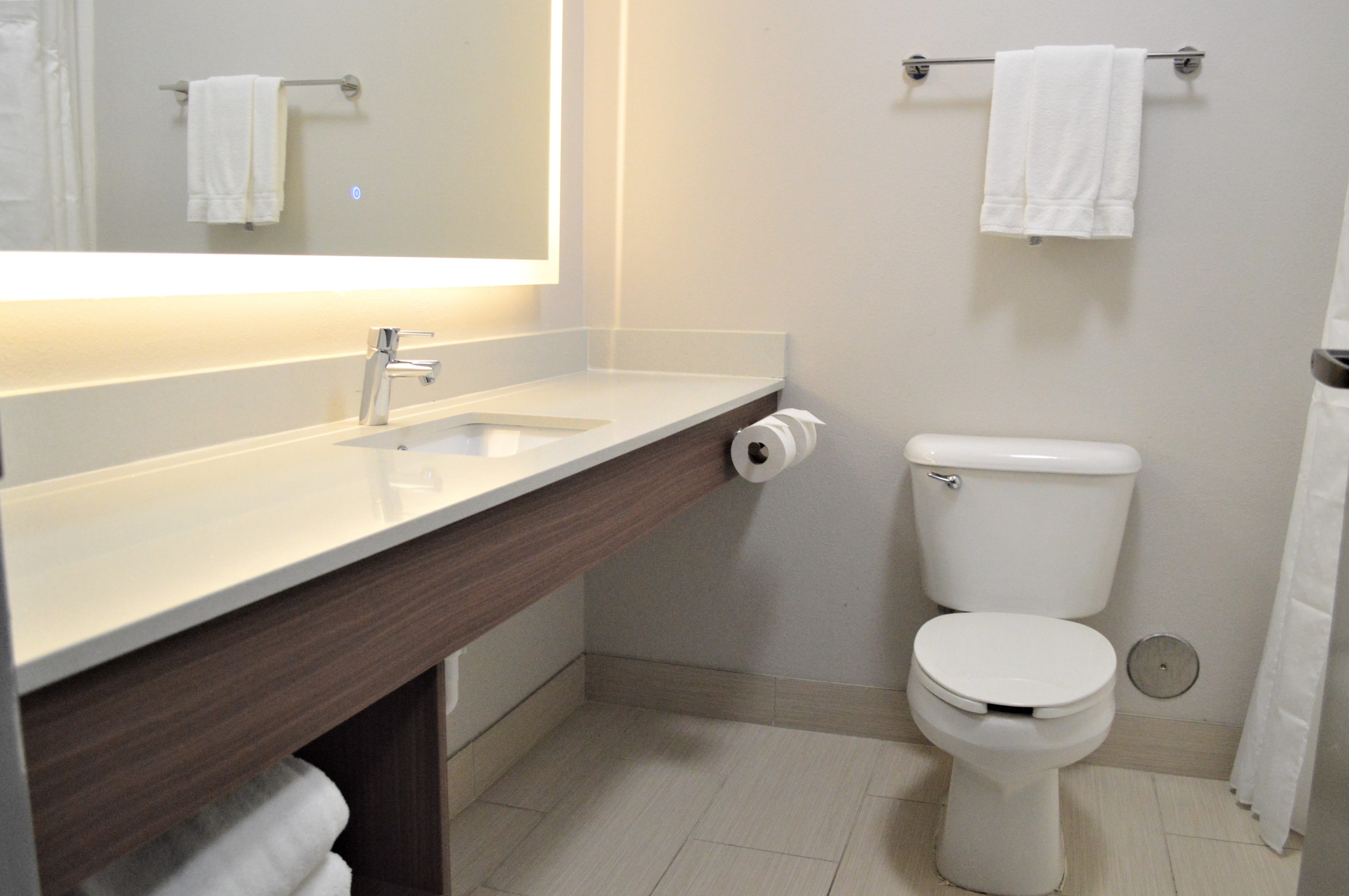 holiday inn express and suites batesville by ihg