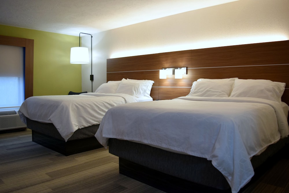 holiday inn express and suites batesville by ihg